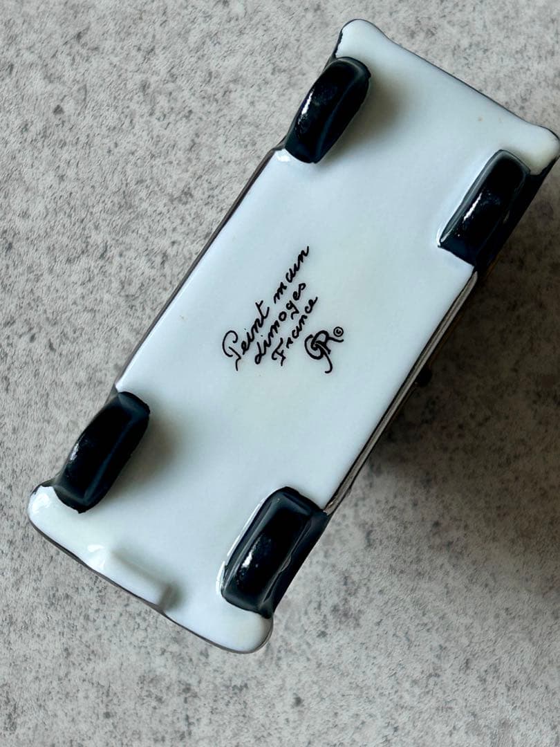 リモージュボックス　フランス製　GR ロンドンタクシー　黒い　小物入れ、置物