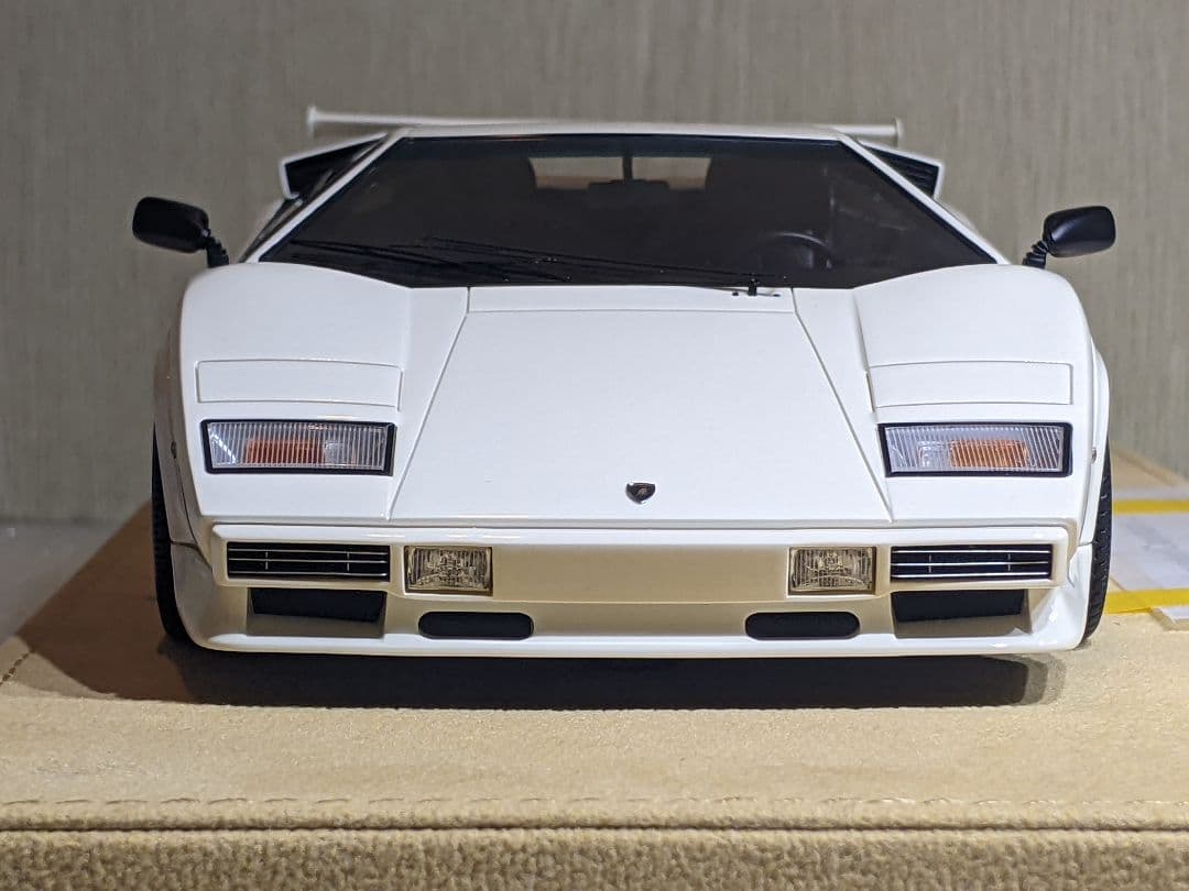 1/18 メイクアップ IDEA カウンタックLP5000S 1982
