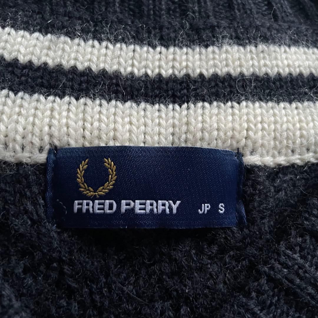 美品　フレッドペリー 表記S ケーブルニット　チルデンニット　ウール　月桂樹　黒