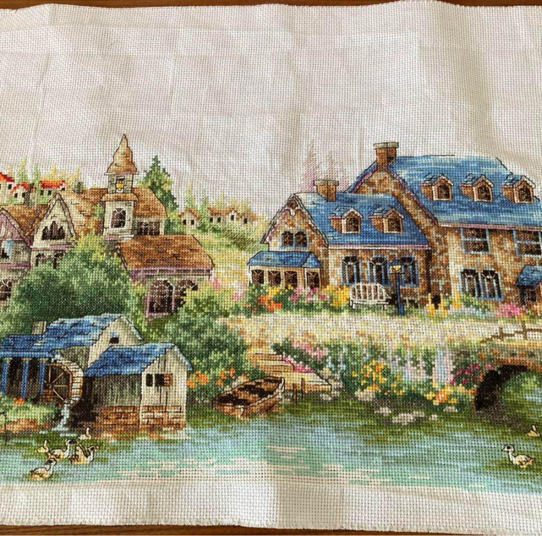 圧巻！160センチのクロスステッチ作品