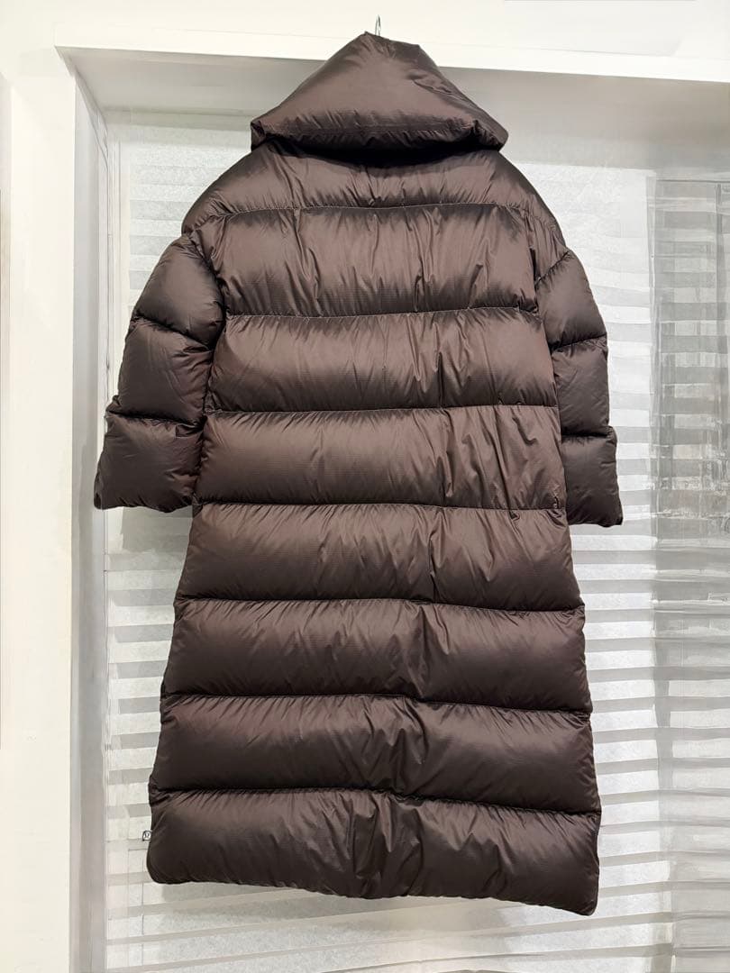 ルルレモン ロングダウン麻布台ヒルズ限定/完売品