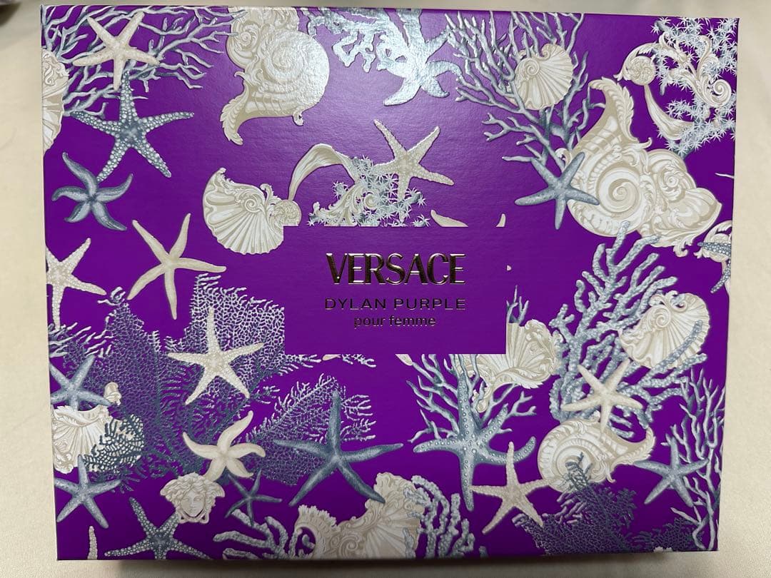 新品未使用　ヴェルサーチ ディランパープル 香水セット