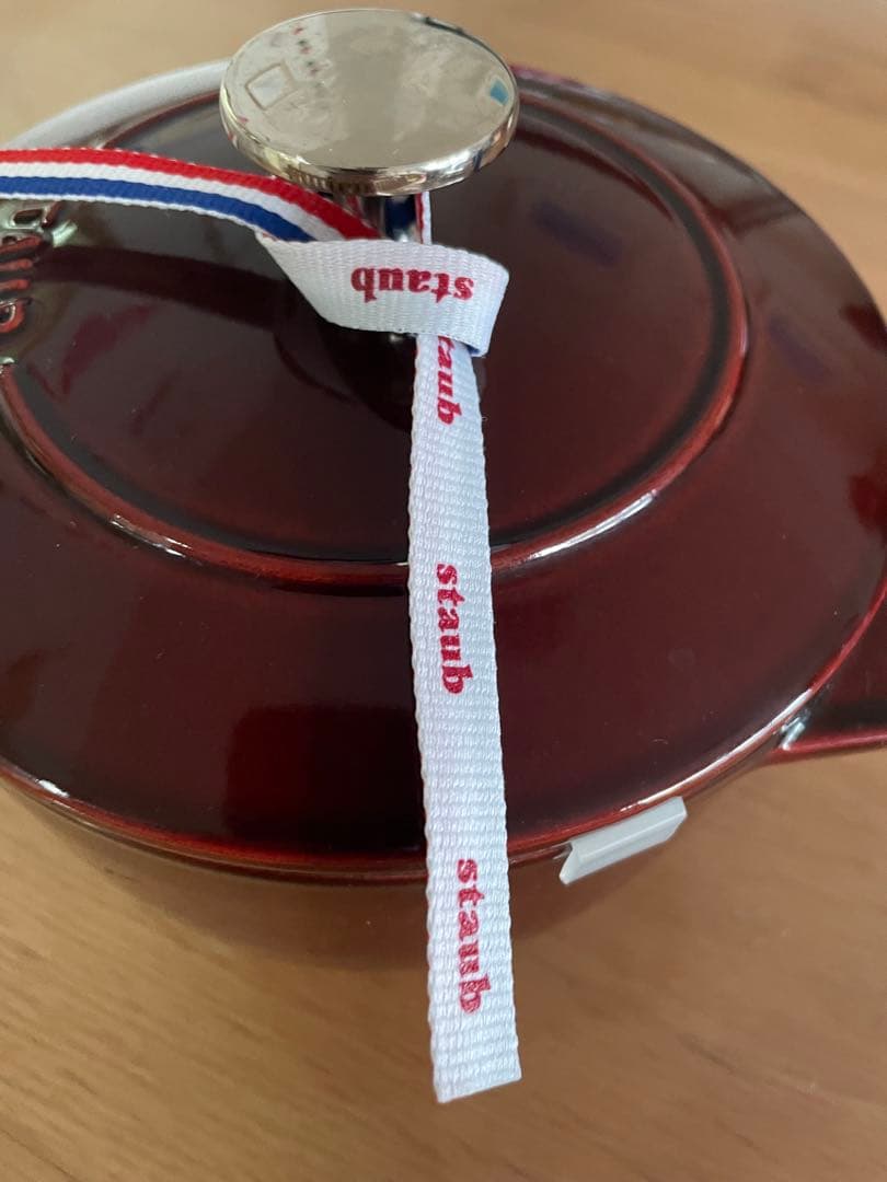 Staub ココット　デ　ゴハン 16cm 稀少なボルドー