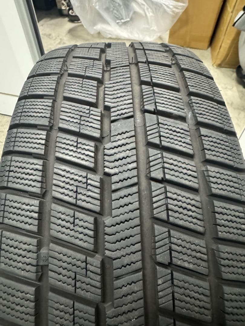 TESLA MODEL3 スタッドレス　タイヤホイールセット