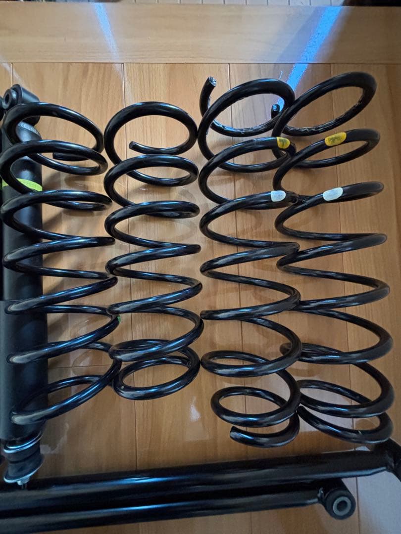 ジムニーjb64 純正サスペンションキット