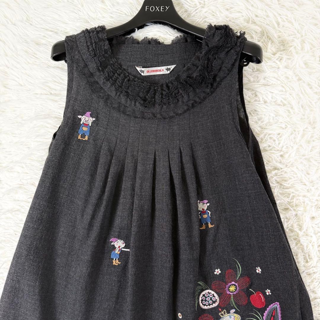 オレボレブラ ワンピース ノースリーブ 白雪姫 ブタさん 刺繍 フリル