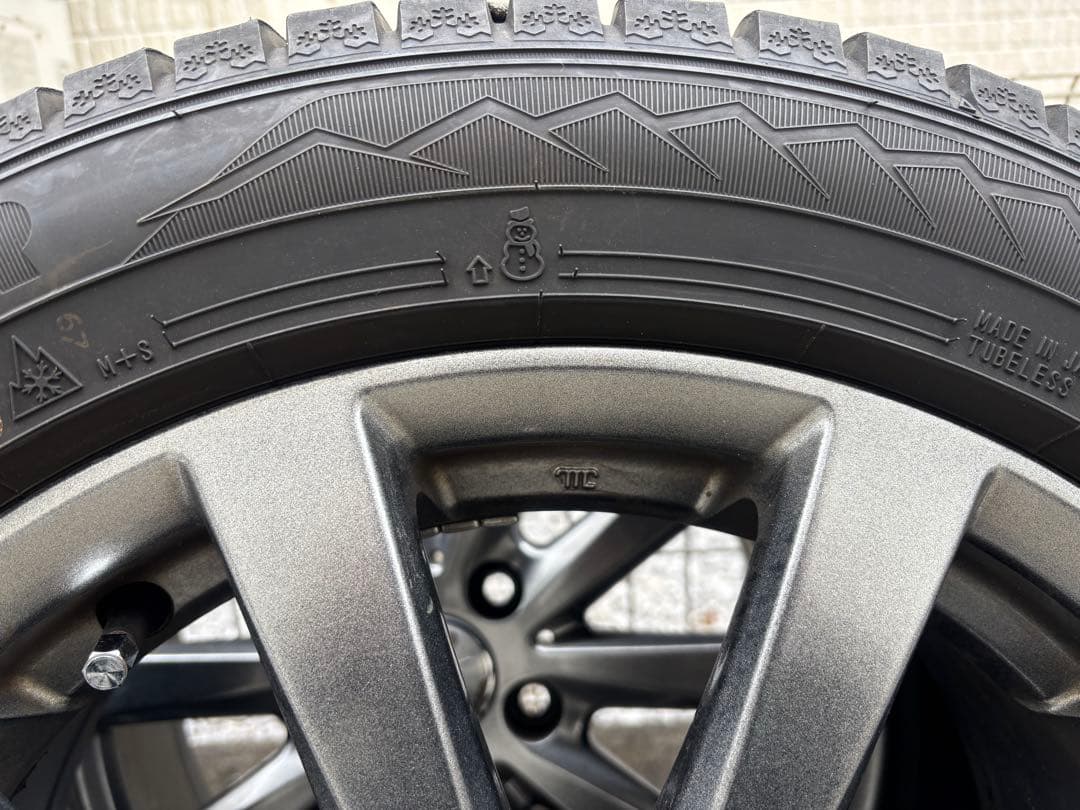 値下げ！225/50R17 23年製スタッドレスとホイールPCD108 5穴