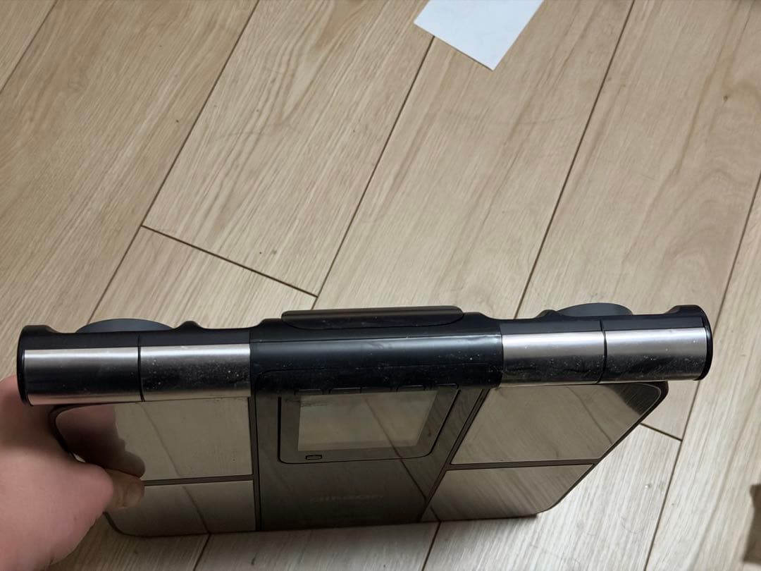 【週末値下げ】OMRON Karada Scan 703T 体組成計