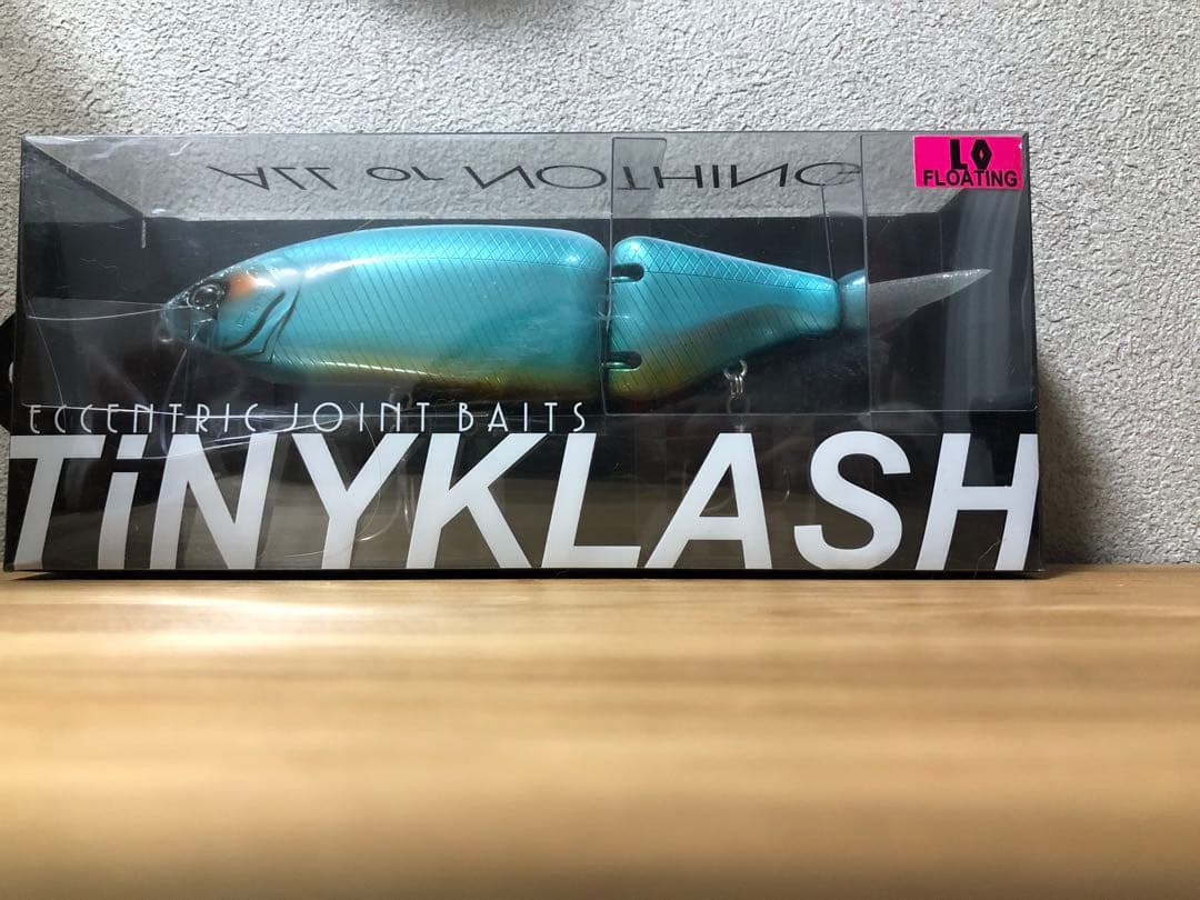 タイニークラッシュ　low 限定カラー 下北山キングフィッシャー