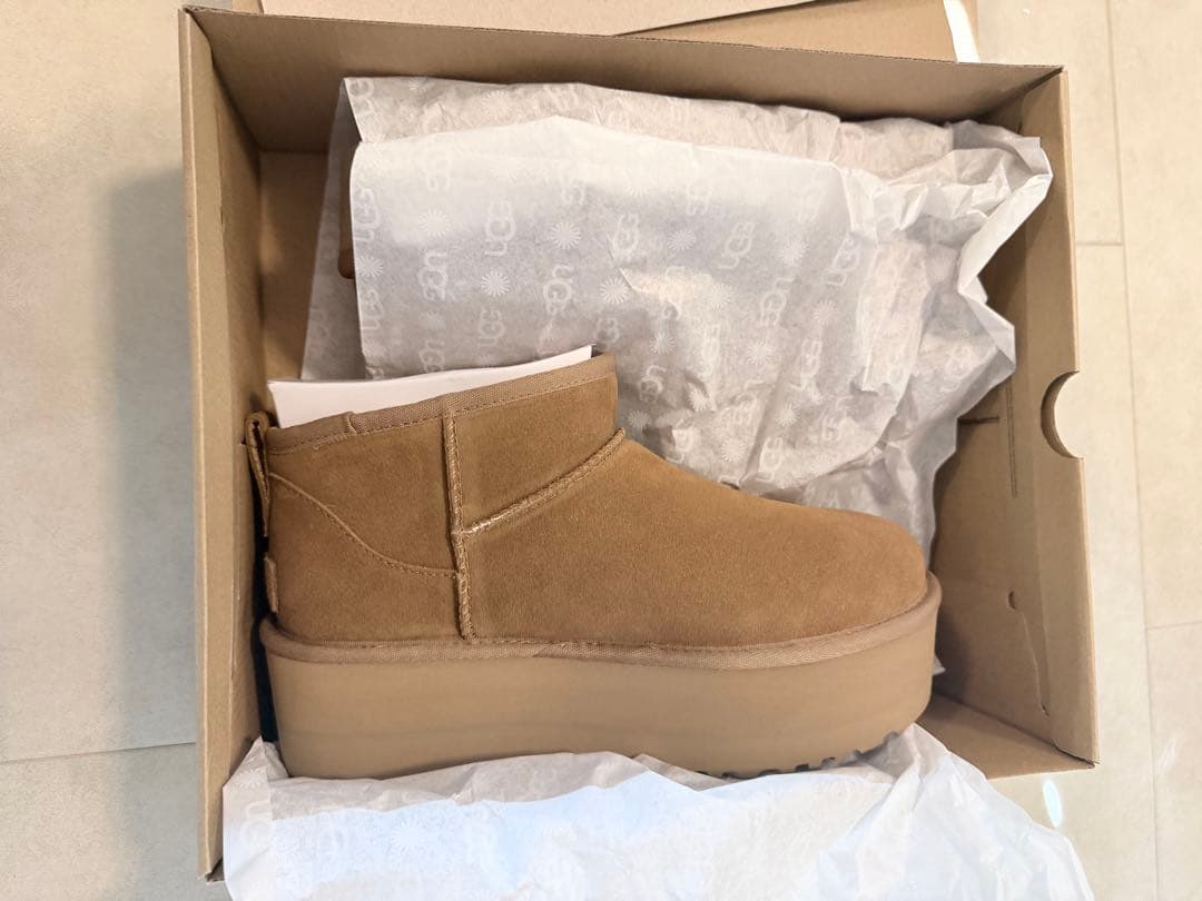 *uggブーツ* UGG ULTRA MINI PLATFORM 25cm