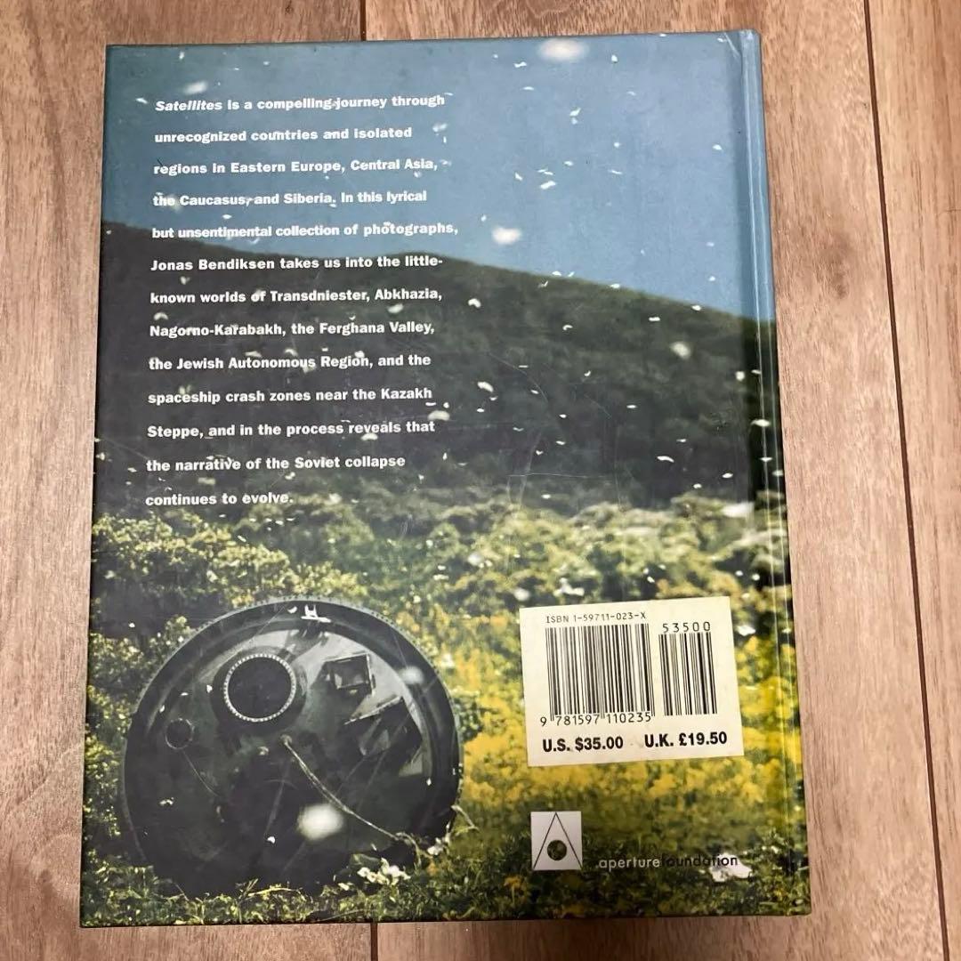 Satellites - Jonas Bendiksen　写真集