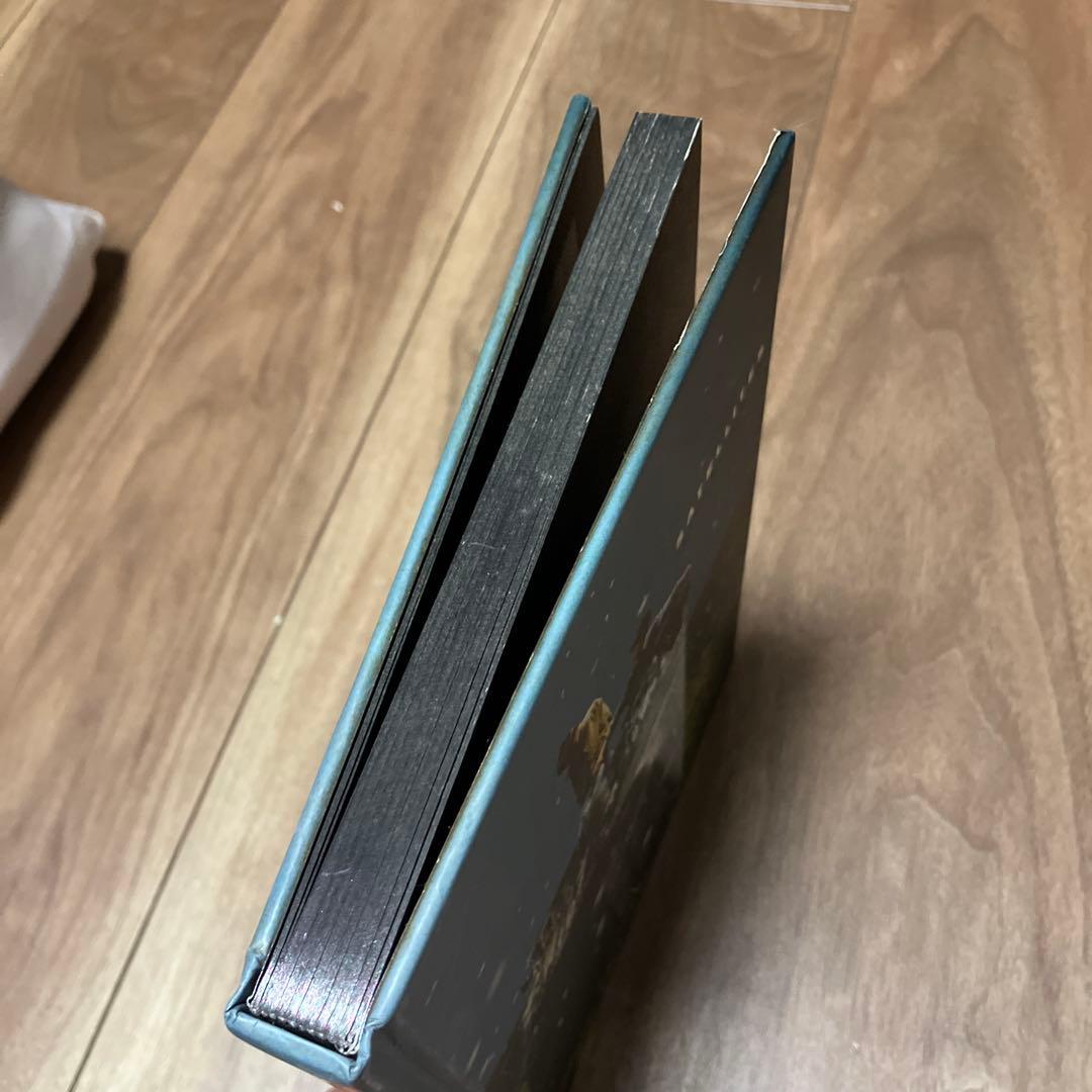 Satellites - Jonas Bendiksen　写真集