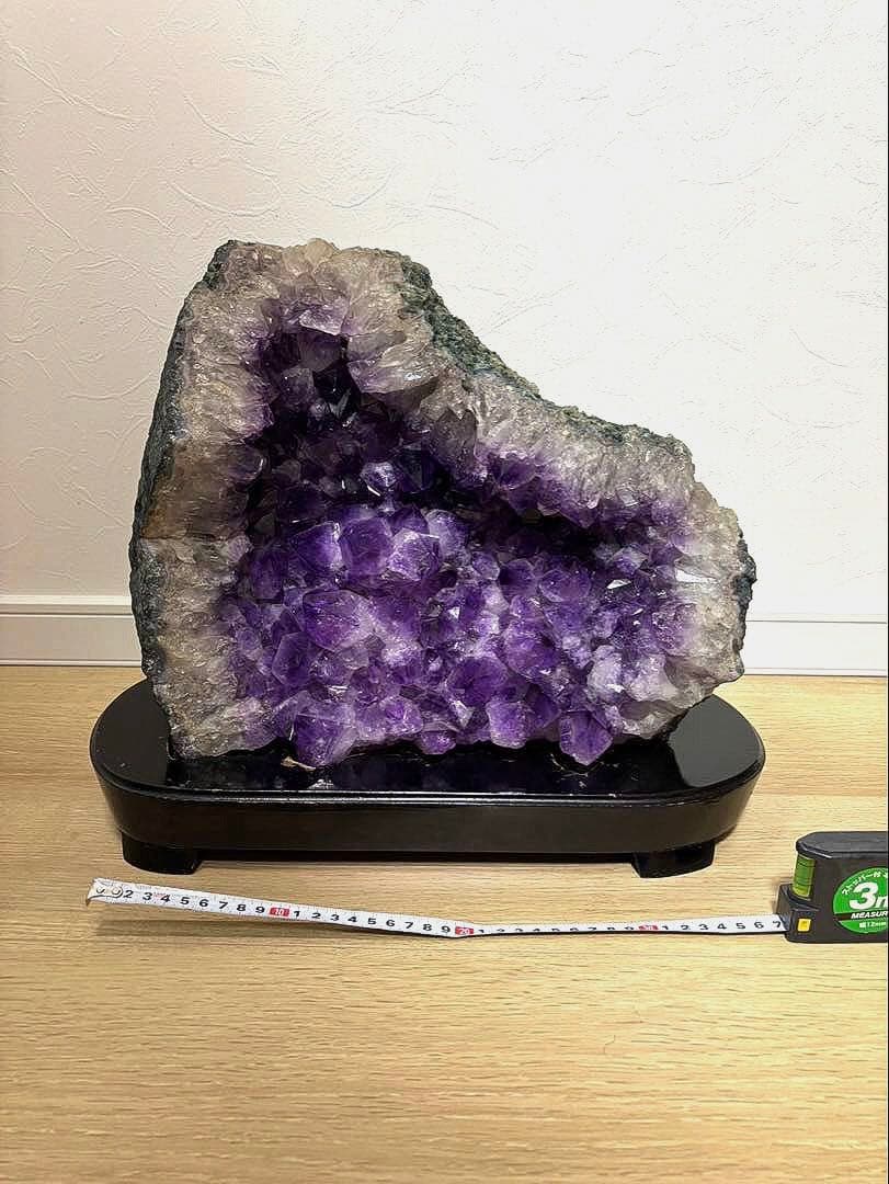 アメジストドーム15kg、(木製台座・保証書有り) 30cm × 36cm