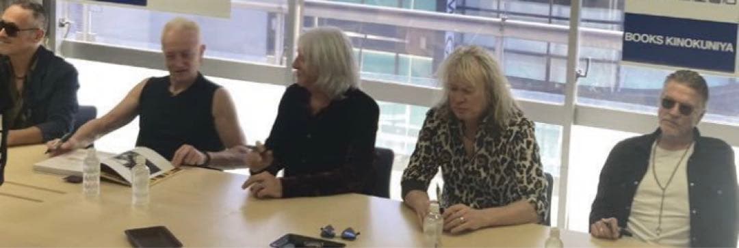 【直筆サイン本‼︎】DEFINITELY デフレパード DEF LEPPARD