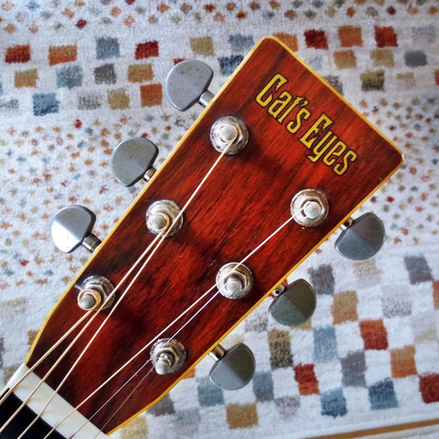 初心者でもとても弾き易い猫の目　Cat's Eyes CE-300