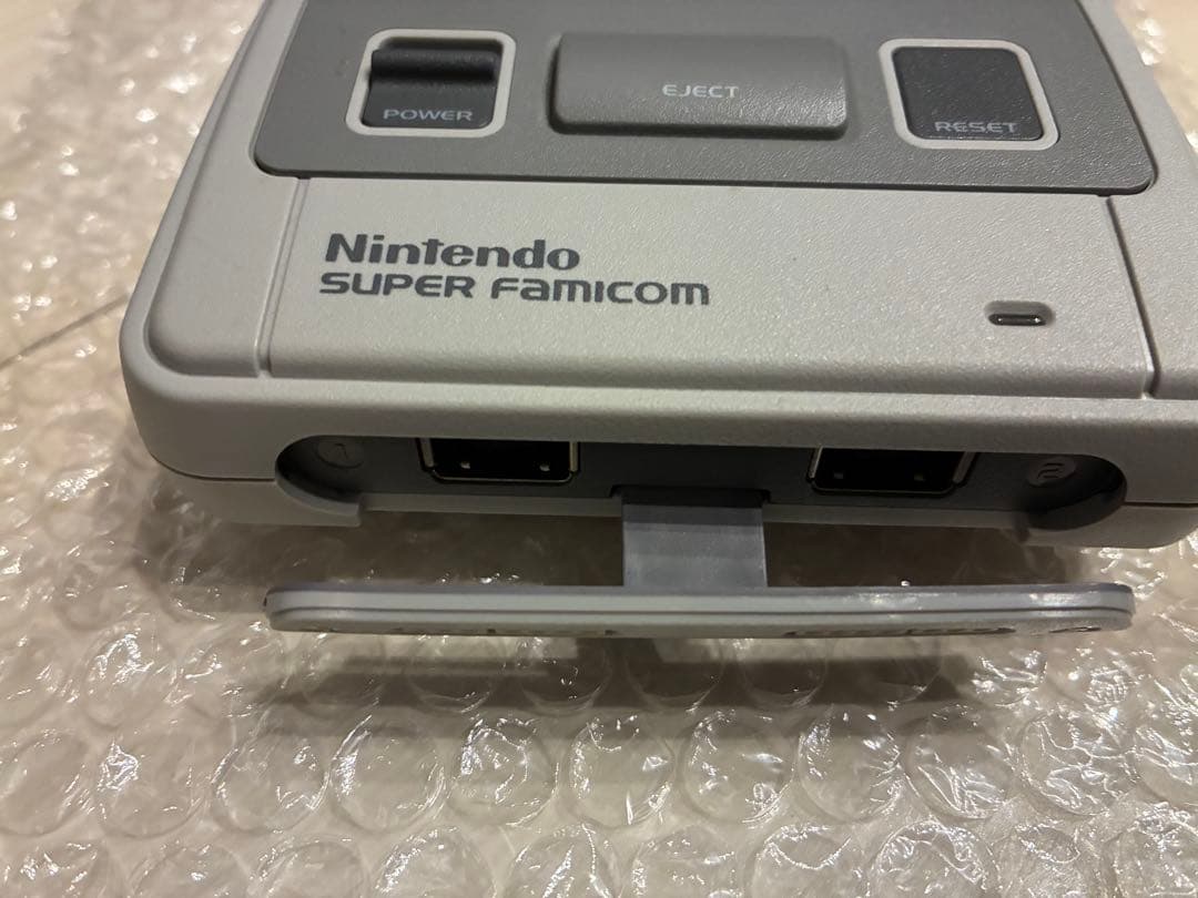 ニンテンドークラシックミニ スーパーファミコン　ケーブル・電源付き　すぐに遊べる