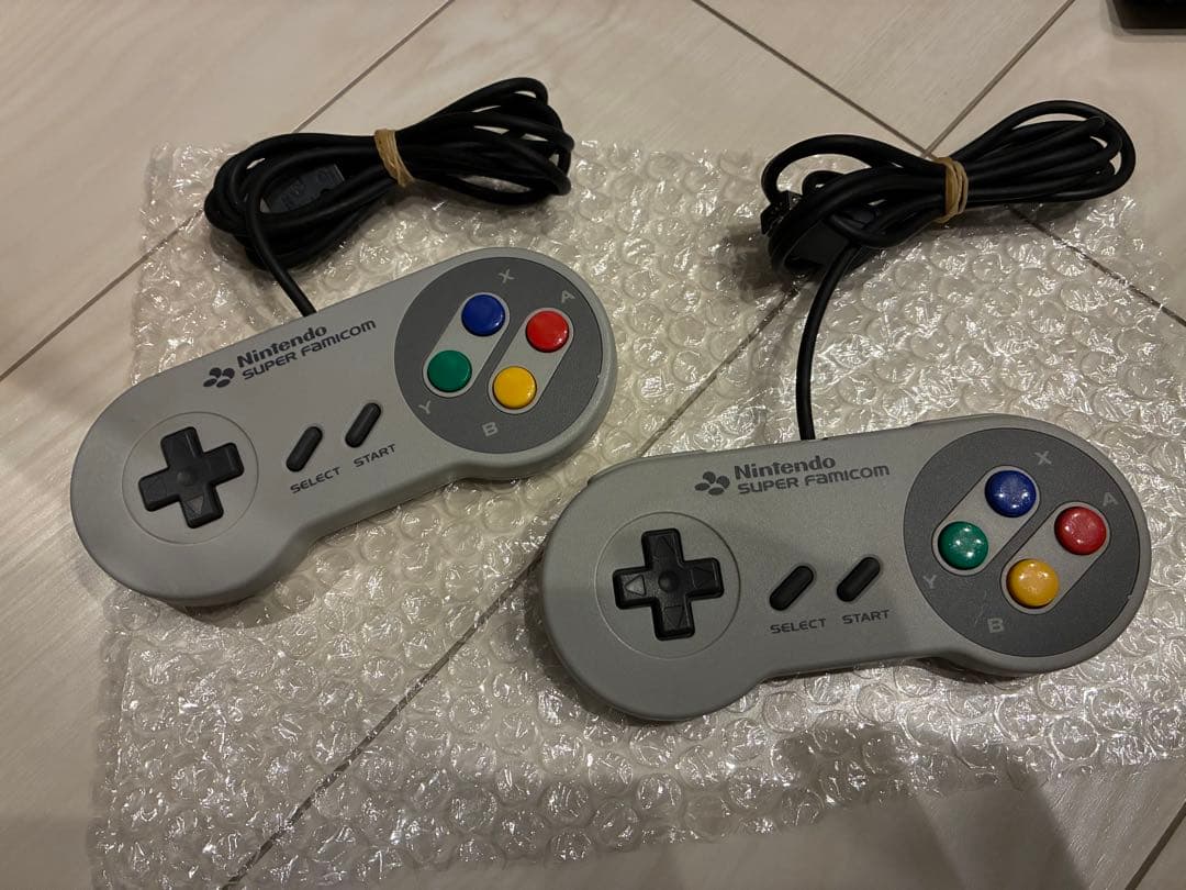 ニンテンドークラシックミニ スーパーファミコン　ケーブル・電源付き　すぐに遊べる