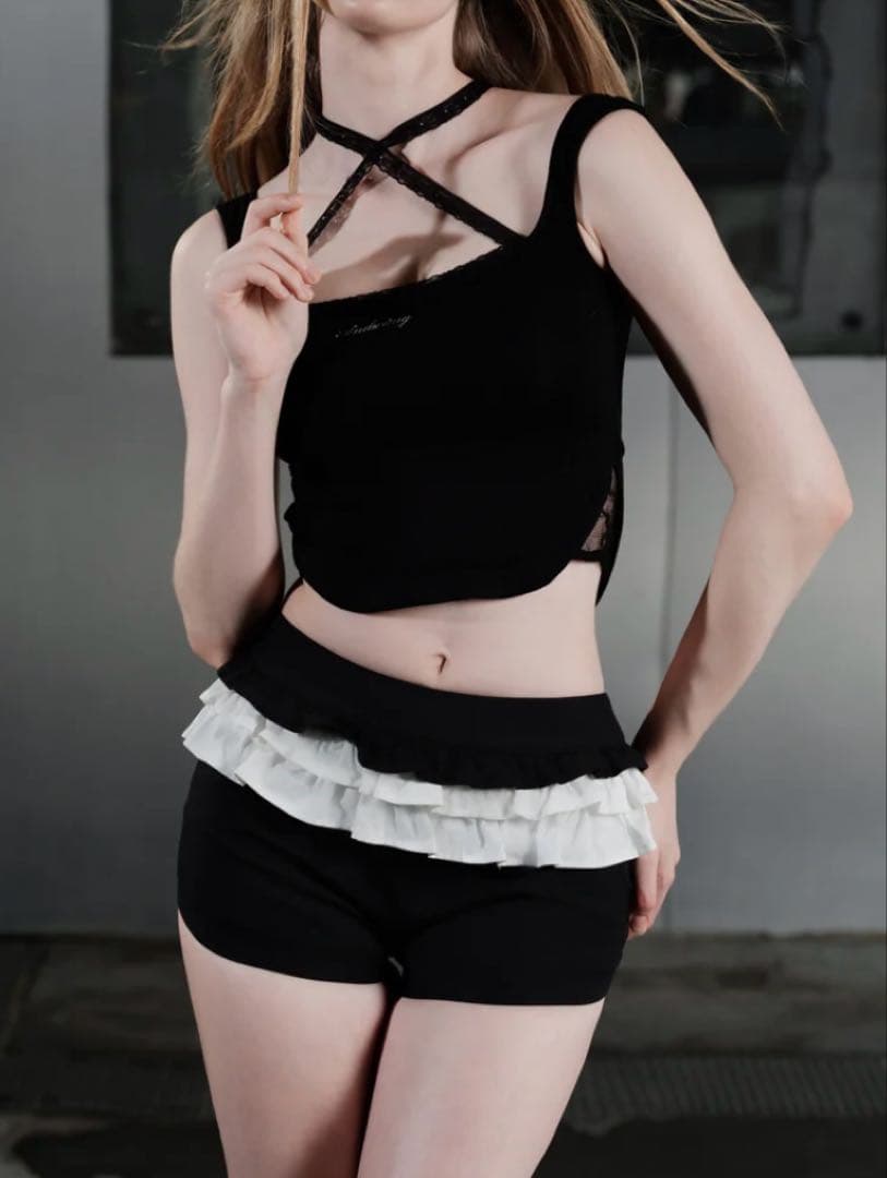 andwang Cross lace tanktop Black 黒