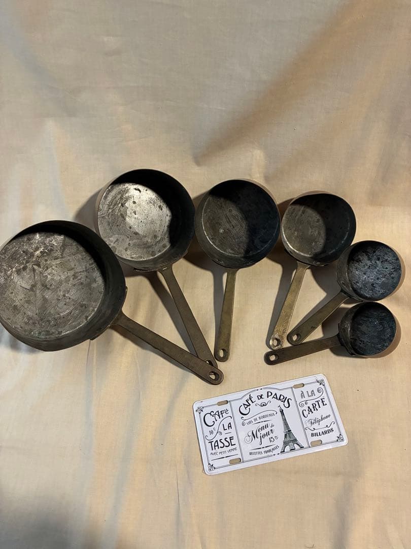 フランス アンティーク 壁掛け装飾に 軽い銅鍋6個セットコッパー 片手鍋 真鍮