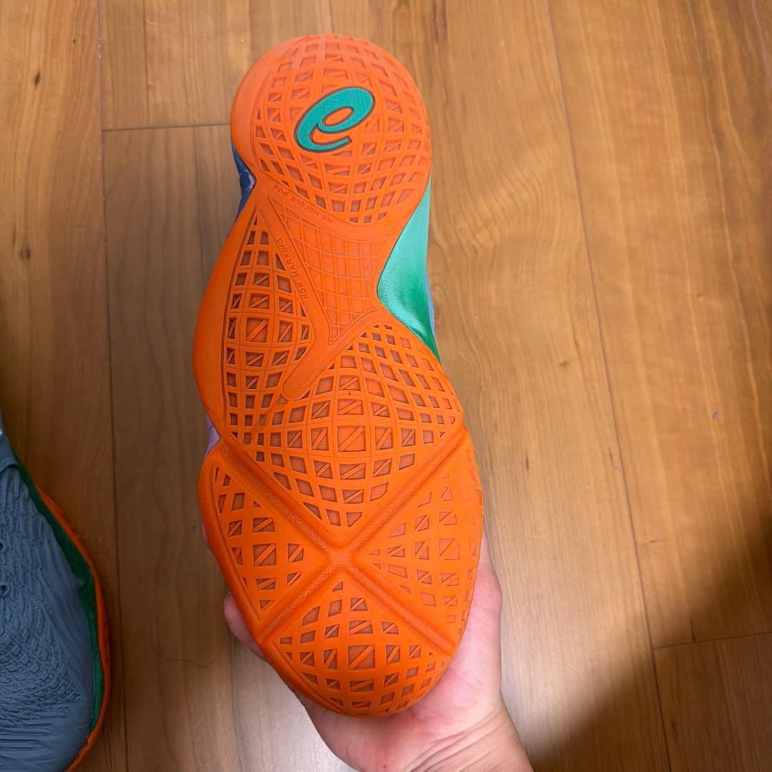 りょー♪　ボーラホリック × アシックス アンプレアルス ロー