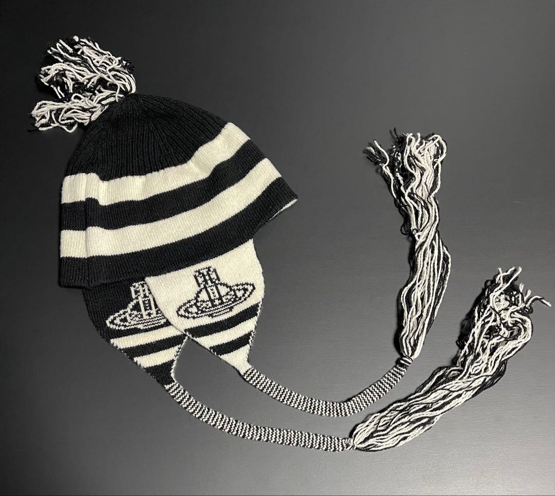 廃盤レア2022年復刻版★美品正規品ヴィヴィアン耳当て付きニット帽 黒白NANA