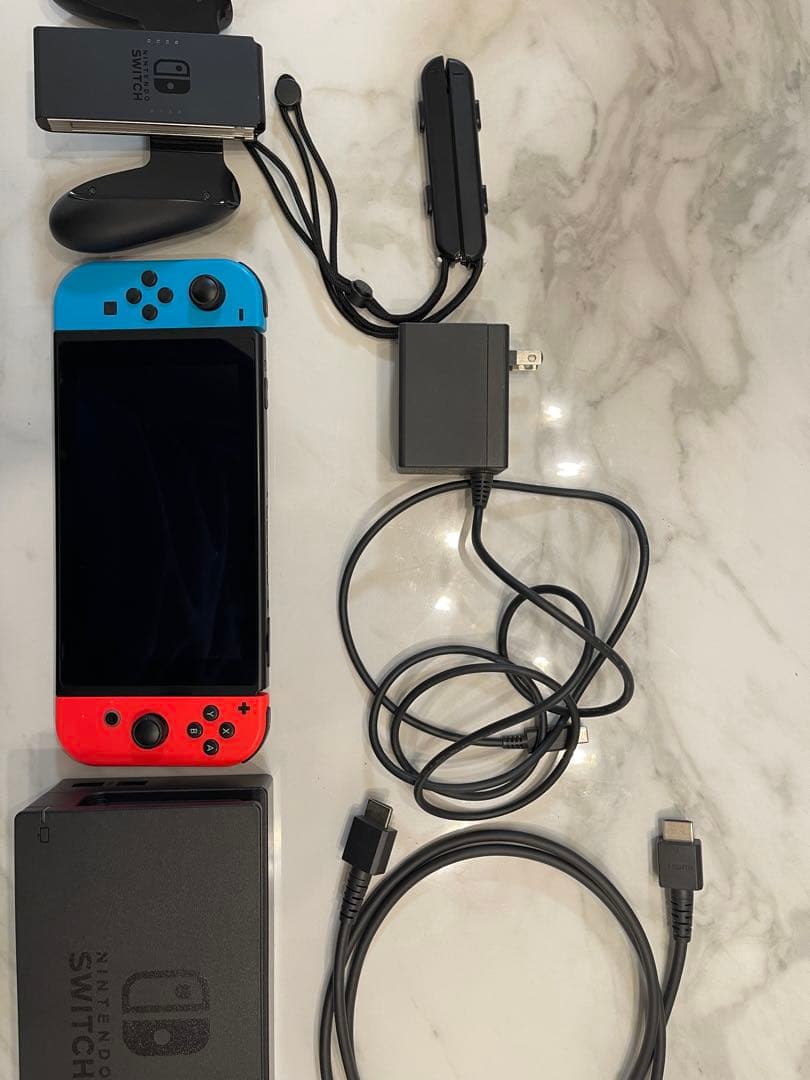 即購入OK 美品　Nintendo Switch 青/赤　ニンテンドー　スイッチ