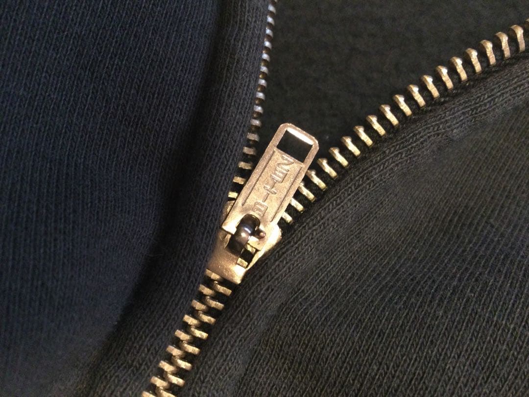 最終値下げ フラットヘッド フルジップ雪柄 Lサイズ 1月30日まで