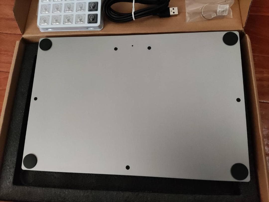 HAUTE42 COSMOX M16 PLUS ＆SHADOW HUNTING