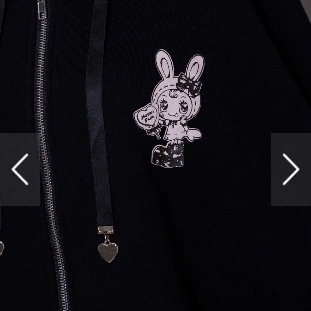 美品 pium メゾピアノ ベリエちゃんハートケーキパーカー ブラック