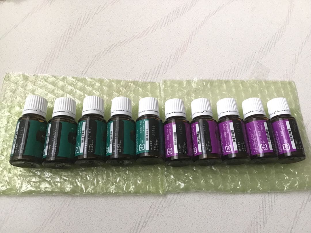 ヤングリヴィング　エッセンシャルオイル 10本セット　ラベンダー，ペパーミント