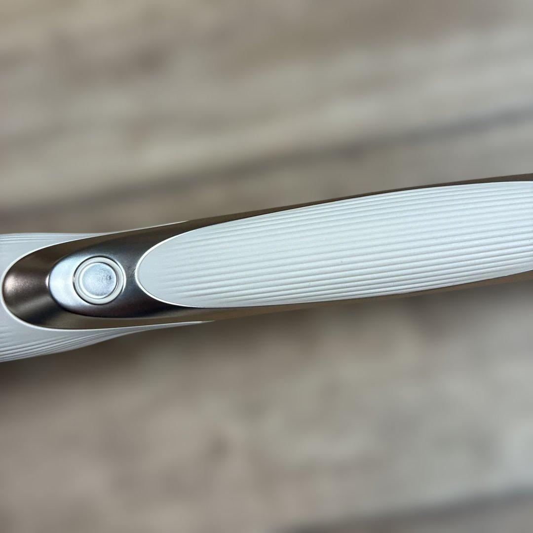 リファ　ストレートアイロン　refa