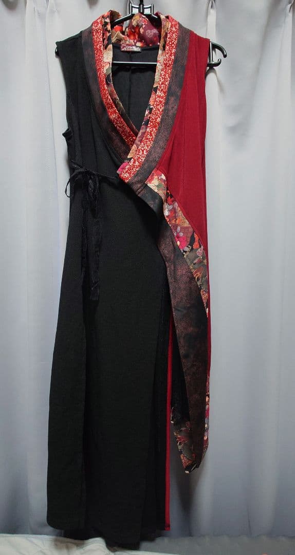 キューティーフラッシュ　ノースリーブチュニック