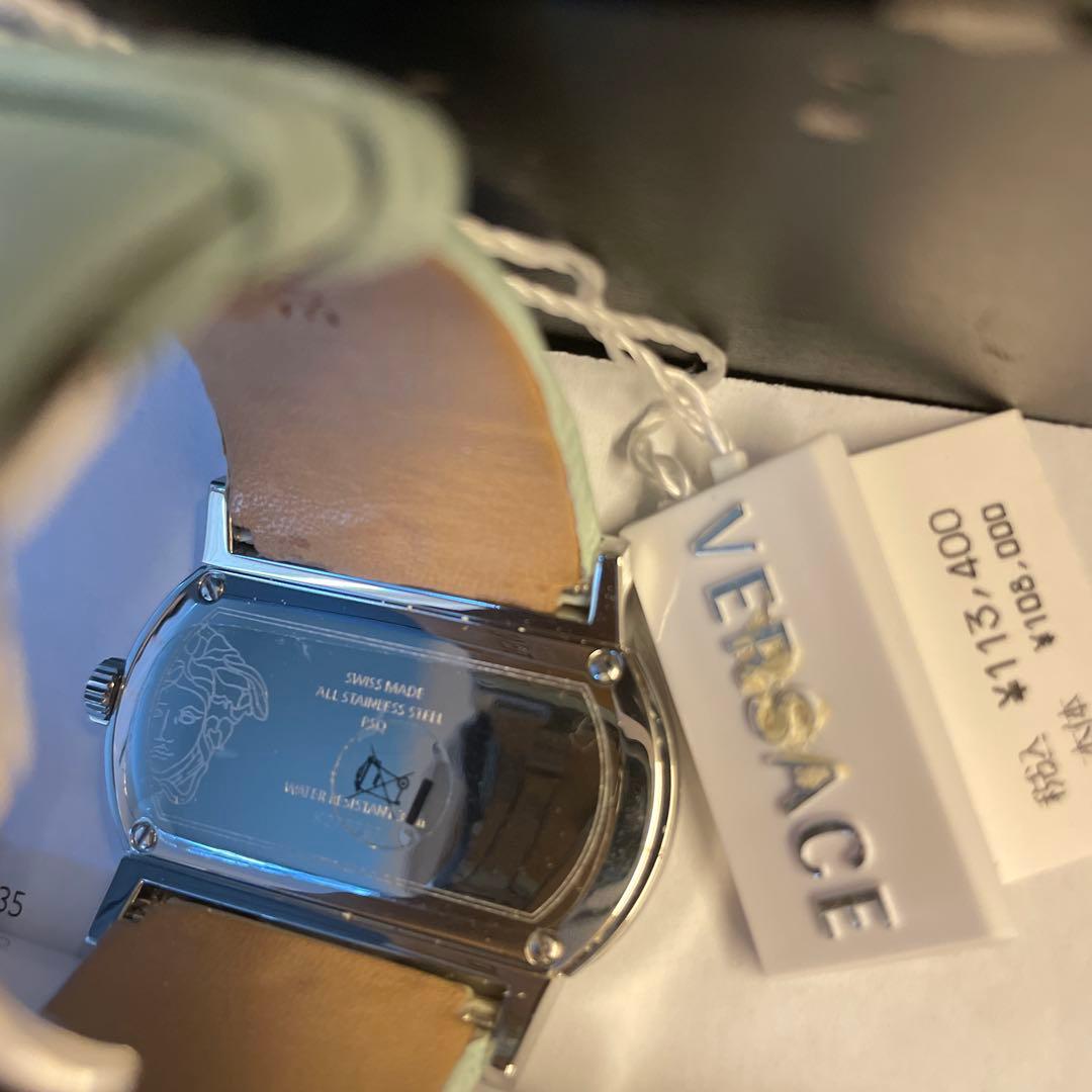 【新品】VERSACE ホワイトレザー アナログ時計