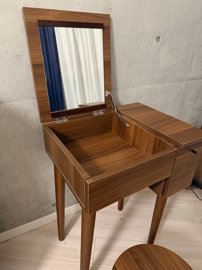 モダン木製ドレッサー（鏡付き）＋スツール セット