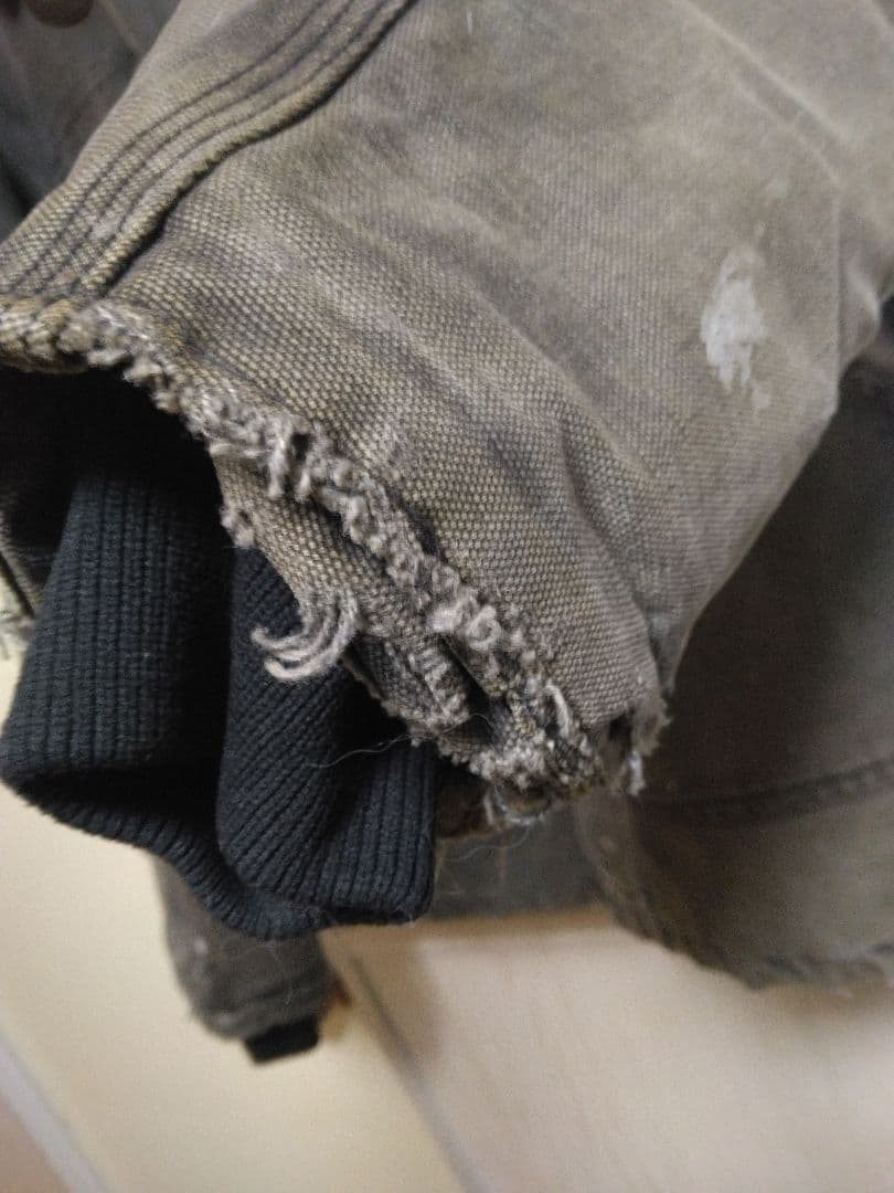 Carhartt トラディショナルコート 中綿入り ダックワークジャケット