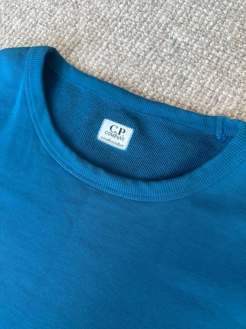 美品CPcompanyレンズディティールスウェットトレーナー