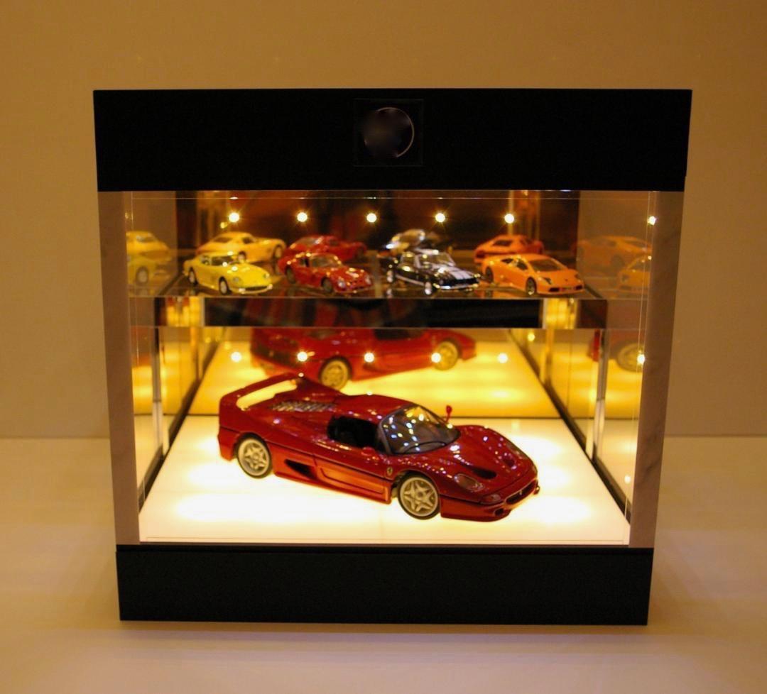 一球オーダー品・雛壇2層式・ディスプレーBOX・スタイリッシュジオラマ