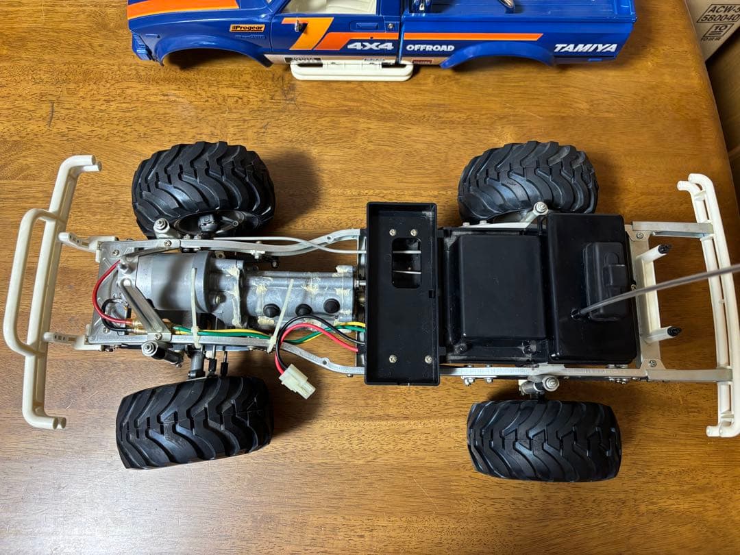 タミヤ　トヨタ　ハイラックス 4WD マウンテンライダー　当時物