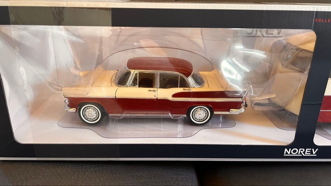 お値下げ！フォード シムカ ヴデット 1958 & Henon トレーラーハウス