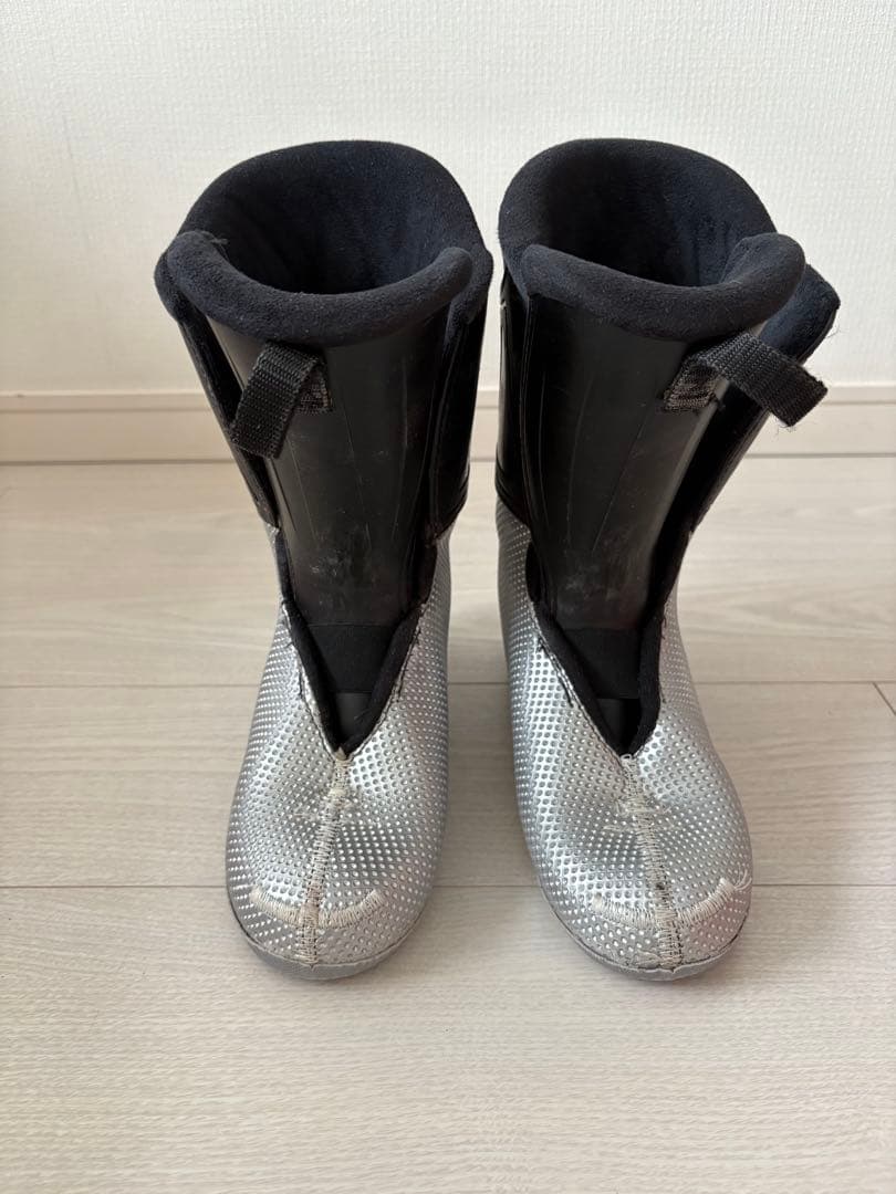 アトミック スキー ブーツ 24.0-24.5 cm ジュニア