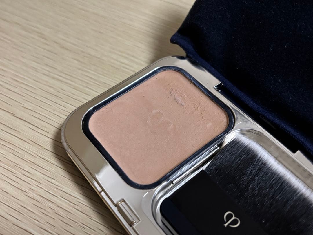 クレ・ド・ポー ボーテ タンプードルエクラⅡ オークル20