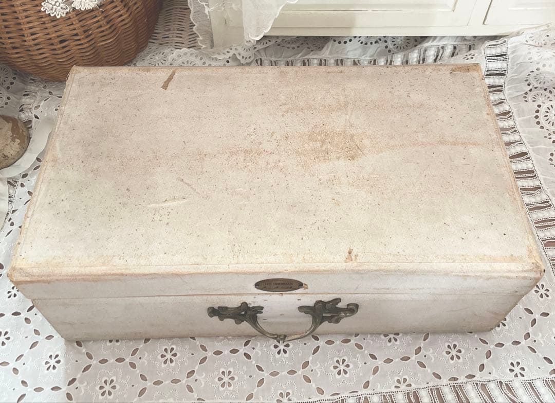 フランスアンティーク　トランク