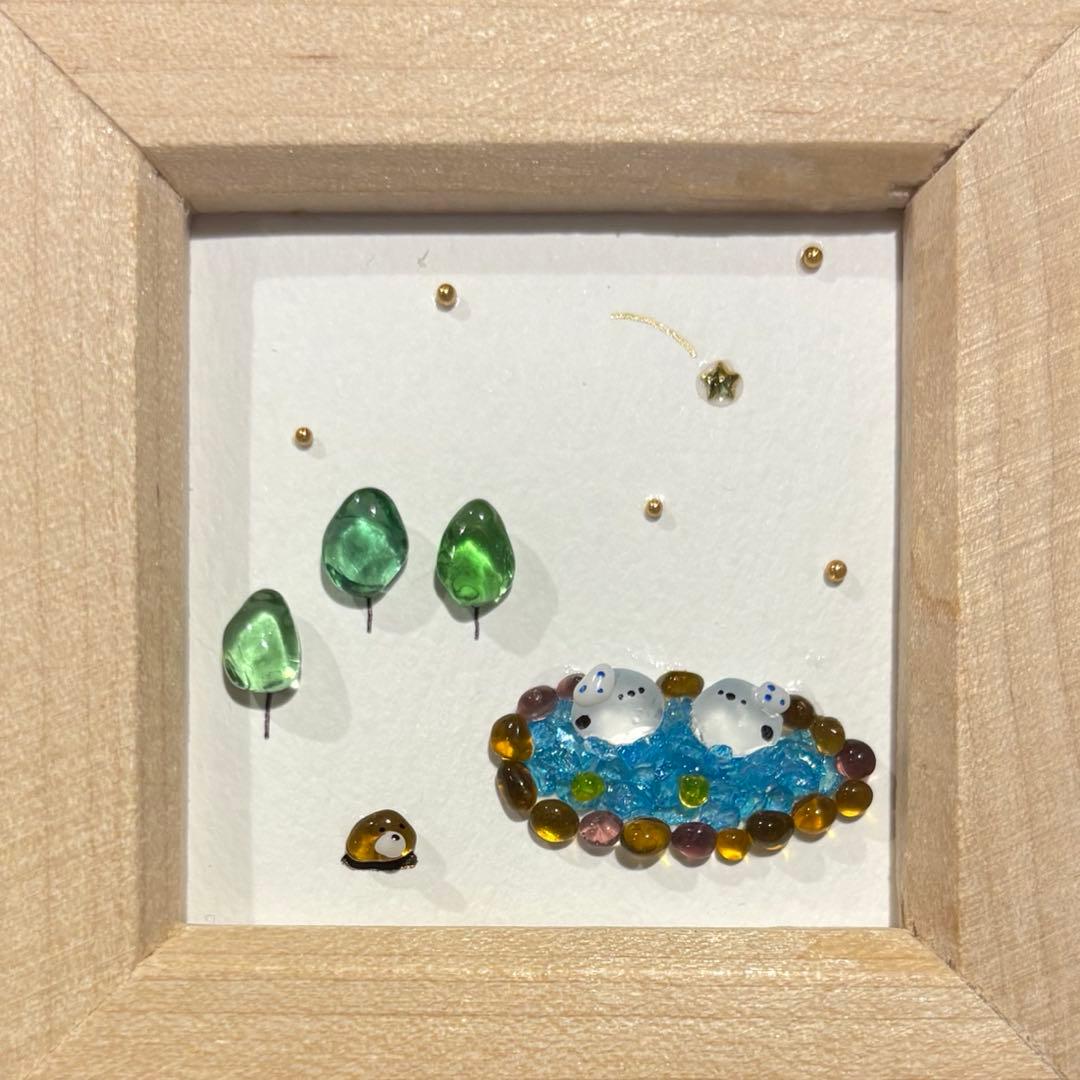 シマエナガ　藤の花の下で　。シーグラスアート