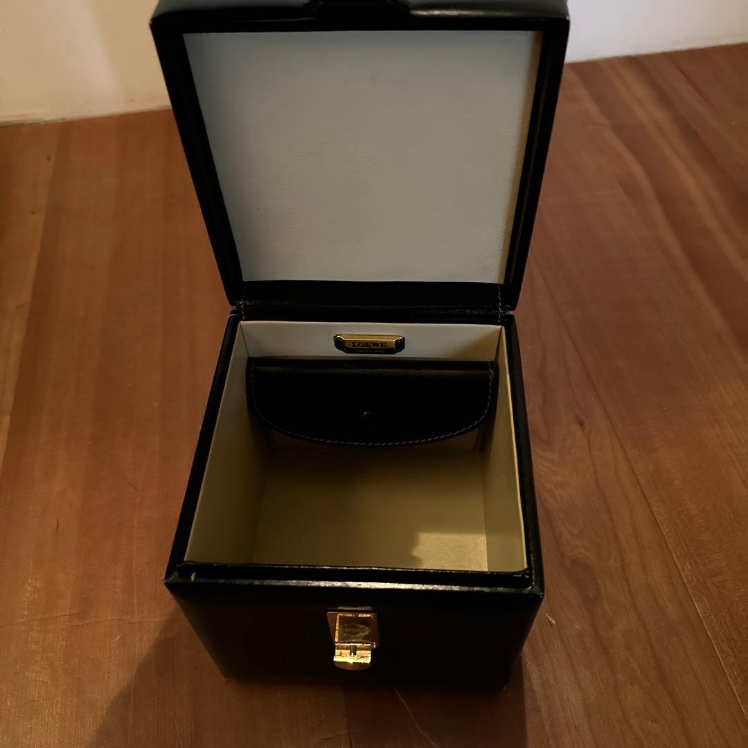 Loewe黒 レアなレザー バニティーバッグ