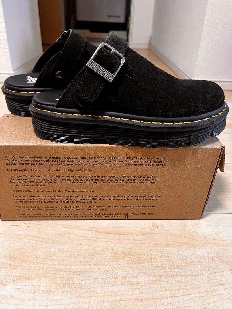 Dr. Martens ブラック スエード クロッグサンダル