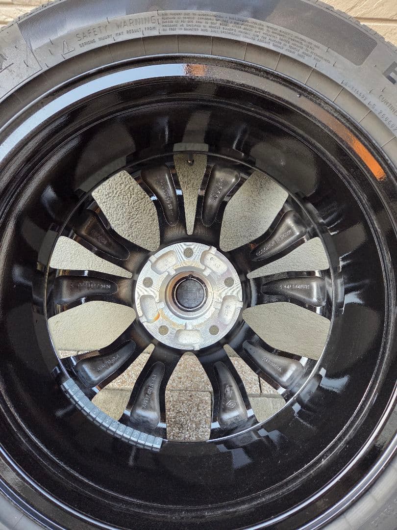 【プンプン】カングー3 純正タイヤ・ホイール 205/55/R17