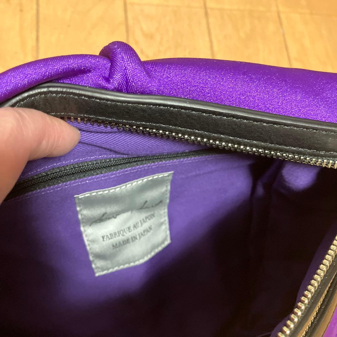 新品、未使用 kawa-kawaハトメボディバッグ