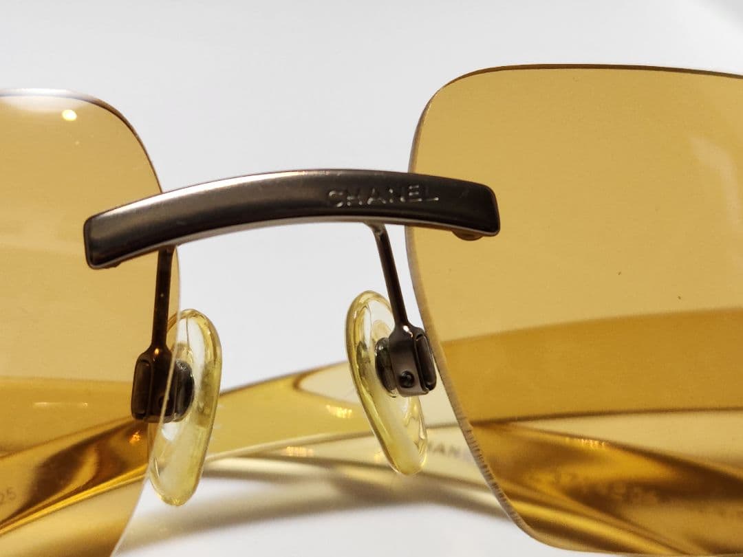 CHANEL サングラス オレンジ系？ シャネル 4048