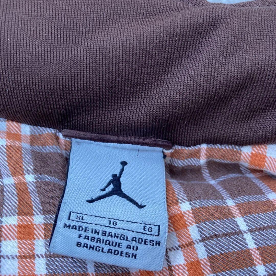 NIKE JORDAN ダウンジャケット　ロゴ刺繍　スウェード　古着