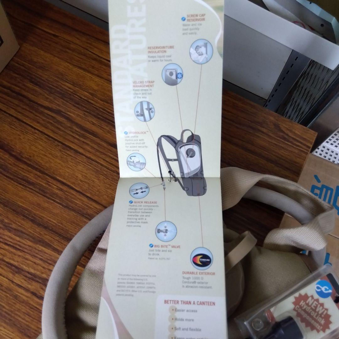 海外購入　CAMELBAK　キャメルバック　洗浄剤つき